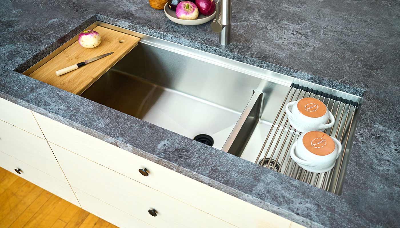 Stainless steel double bowl undermount sink
