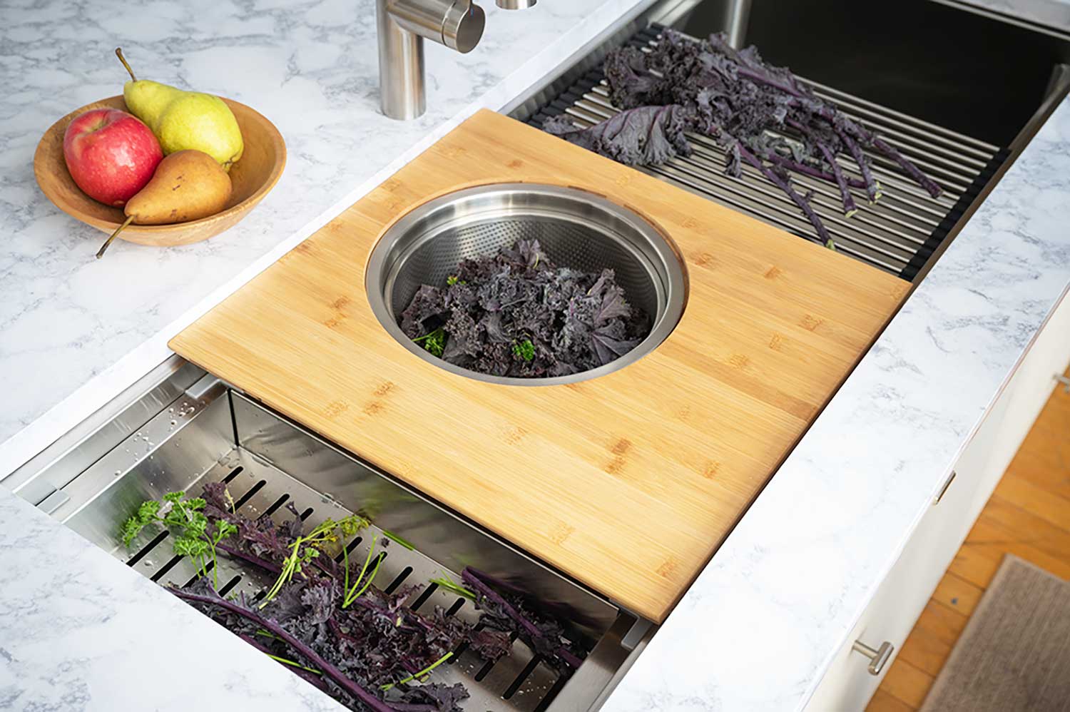 Large single bowl 16 gauge stainless steel undermount workstation kitchen sink with two ledges for sink accessories