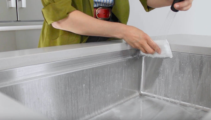 Video: how to clean and maintain a stainless steel kitchen sink