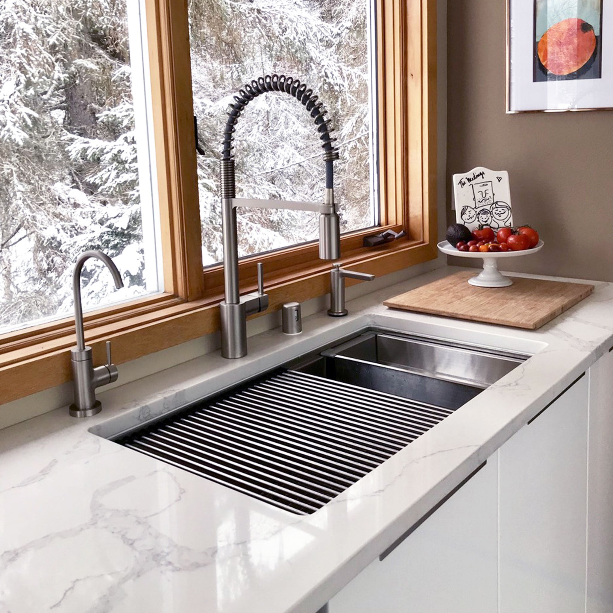 Create Good Sinks' Stainless Steel Colander and Rollmat Bars in a Workstation Kitchen Basin